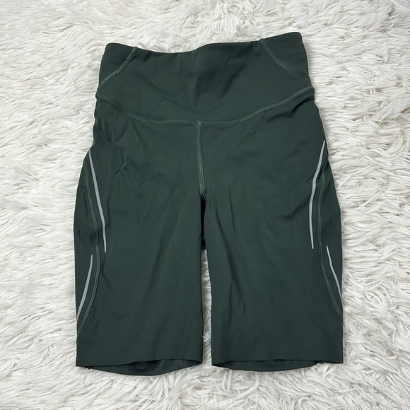 Lululemon Base Pace High-Rise Reflective Short 8" Smoked Spruce - Picture 1 of 7